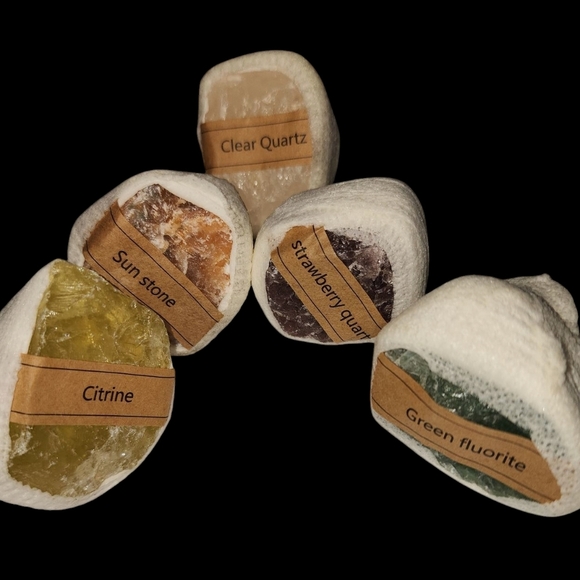 🎄Assorted Raw Crystal Set . Set Of 5 Unpolished crystals. - Picture 1 of 6